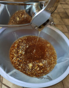 Honigernte Säuberung Honig