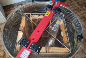 Honigschleuder frischer Honig Ernte